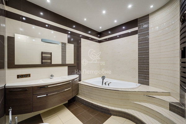 Продам трехкомнатную (3-комн.) квартиру, Симферопольский проезд, 18, Москва г