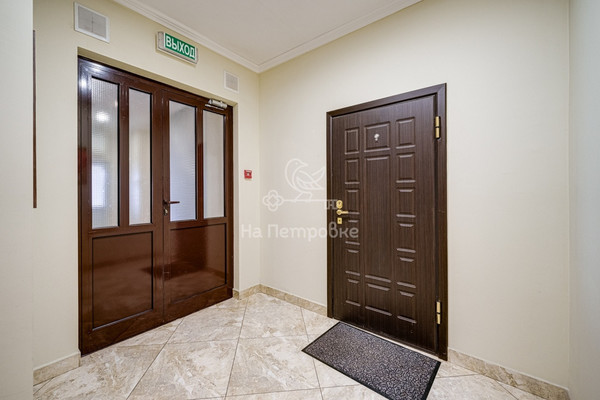 Продам трехкомнатную (3-комн.) квартиру, Симферопольский проезд, 18, Москва г