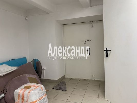 Сдам склад 425,4 м2, Среднеохтинский пр-кт, 5, Санкт-Петербург г