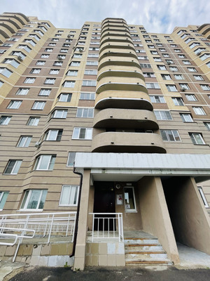 Продам двухкомнатную (2-комн.) квартиру, Серпуховская (Климовск мкр.) ул, 7, Подольск г