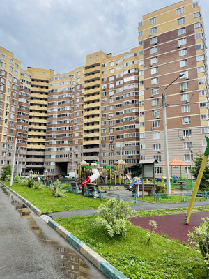 Продам двухкомнатную (2-комн.) квартиру, Серпуховская (Климовск мкр.) ул, 7, Подольск г