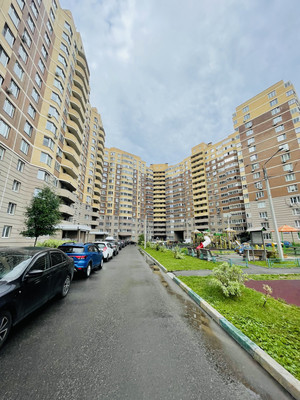 Продам двухкомнатную (2-комн.) квартиру, Серпуховская (Климовск мкр.) ул, 7, Подольск г