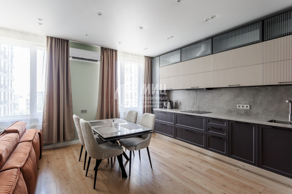 Продам трехкомнатную (3-комн.) квартиру, Электролитный проезд, 7, Москва г