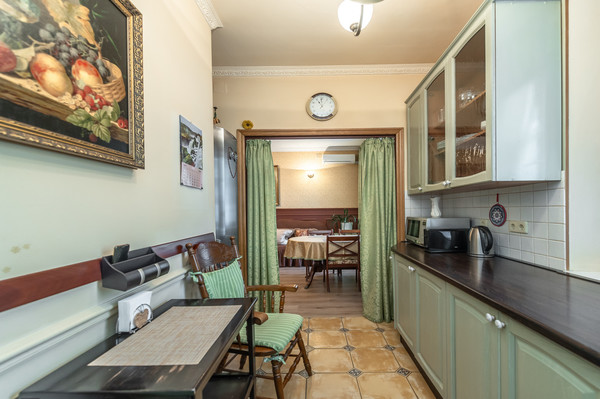 Продам многокомнатную квартиру, Малый Каретный пер, 17к2, Москва г