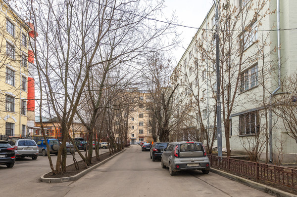 Продам многокомнатную квартиру, Малый Каретный пер, 17к2, Москва г