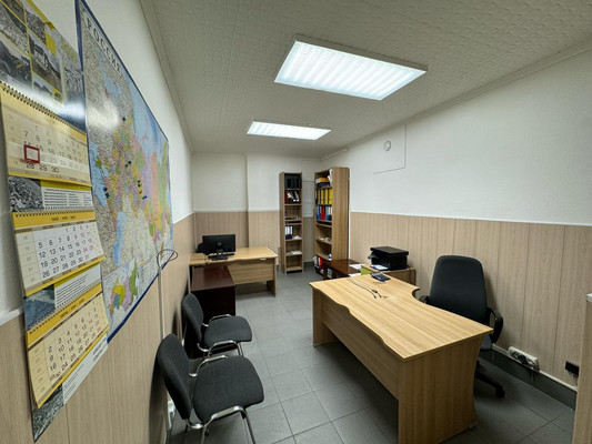 Продам склад 708,1 м2, Изоплитная ул, Екатеринбург г