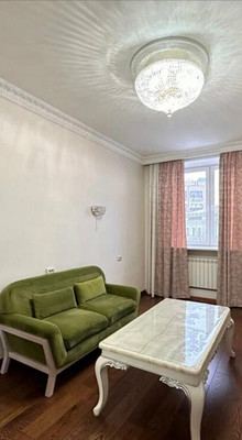 Сдам двухкомнатную (2-комн.) квартиру, Никитский б-р, 25, Москва г
