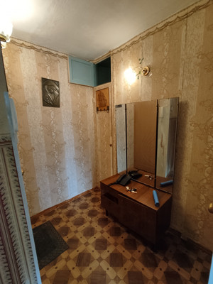 Продам однокомнатную (1-комн.) квартиру, Космонавтов ул, 10, Великий Новгород г