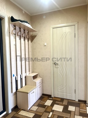 Продам однокомнатную (1-комн.) квартиру, Сиреневый б-р, 12, Калуга г