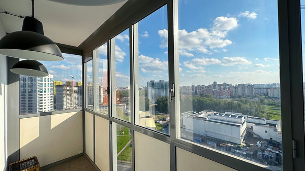 Продам однокомнатную (1-комн.) квартиру, Плесецкая ул, 10, Санкт-Петербург г