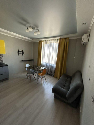 Продам двухкомнатную (2-комн.) квартиру, Еременко ул, 94, Ростов-на-Дону г