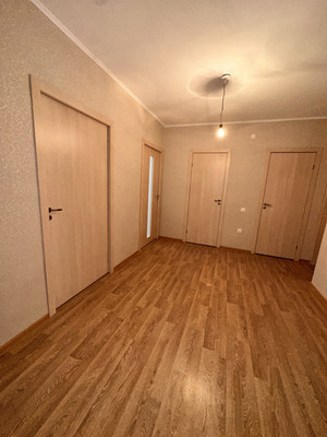 Продам трехкомнатную (3-комн.) квартиру, Тихоокеанская ул, 18к4, Парголово п