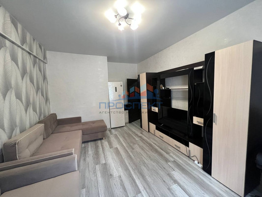 Продам трехкомнатную (3-комн.) квартиру, Чайковского ул, 2/11, Ступино г