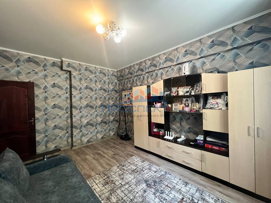 Продам трехкомнатную (3-комн.) квартиру, Чайковского ул, 2/11, Ступино г