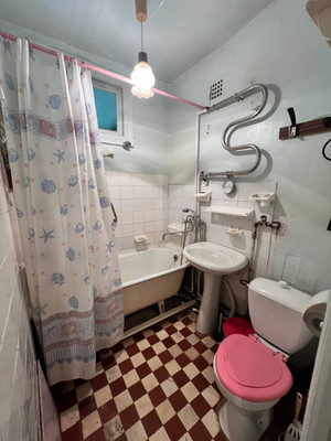 Продам двухкомнатную (2-комн.) квартиру, Мира (Ожерелье мкр.) ул, 3, Кашира г