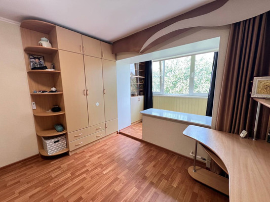 Продам двухкомнатную (2-комн.) квартиру, Мира ул, 7, Ивановское с