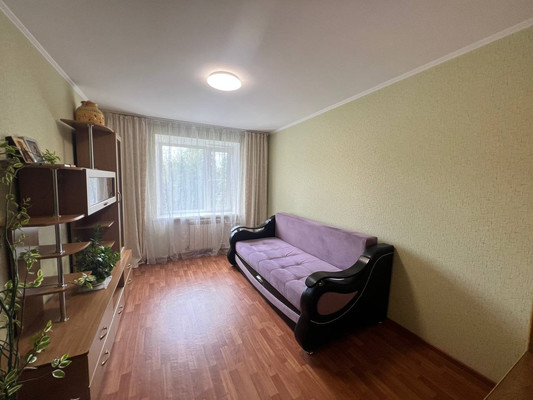 Продам двухкомнатную (2-комн.) квартиру, Мира ул, 7, Ивановское с