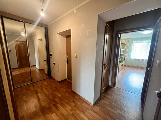 Продам двухкомнатную (2-комн.) квартиру, Мира ул, 7, Ивановское с