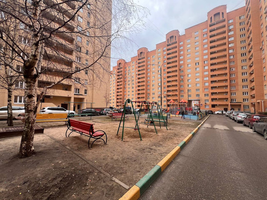 Продам двухкомнатную (2-комн.) квартиру, Пушкина ул, 24к2, Ступино г