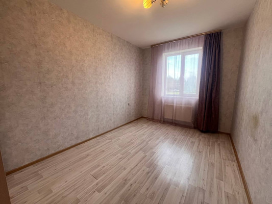 Продам двухкомнатную (2-комн.) квартиру, Новоселов ул, 4, Алфимово д