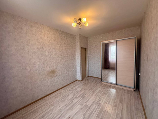 Продам двухкомнатную (2-комн.) квартиру, Новоселов ул, 4, Алфимово д