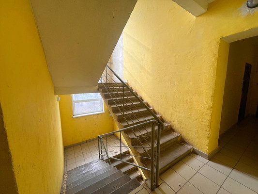 Продам двухкомнатную (2-комн.) квартиру, Новоселов ул, 4, Алфимово д