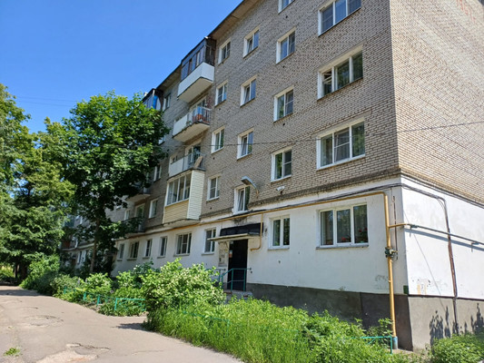 Продам однокомнатную (1-комн.) квартиру, Т. Фрунзе-Оловянка ул, 13, Великий Новгород г