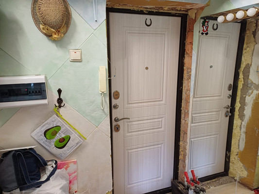 Продам однокомнатную (1-комн.) квартиру, Т. Фрунзе-Оловянка ул, 13, Великий Новгород г