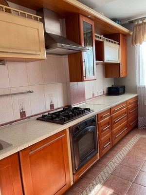 Продам двухкомнатную (2-комн.) квартиру, Стрелковая ул, 8а, Калининград г