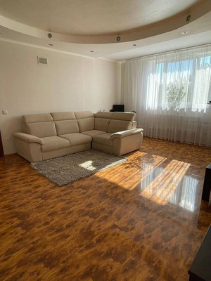 Продам двухкомнатную (2-комн.) квартиру, Стрелковая ул, 8а, Калининград г