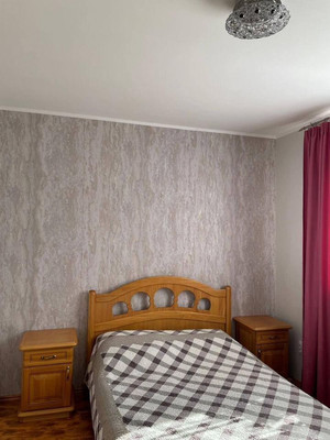 Продам двухкомнатную (2-комн.) квартиру, Стрелковая ул, 8а, Калининград г