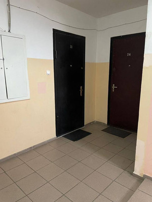 Продам двухкомнатную (2-комн.) квартиру, Стрелковая ул, 8а, Калининград г