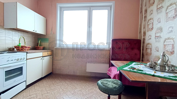 Продам трехкомнатную (3-комн.) квартиру, Таллинская ул, 9к2, Москва г