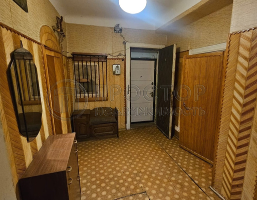 Продам трехкомнатную (3-комн.) квартиру, Красногорская ул, 10, Люберцы г