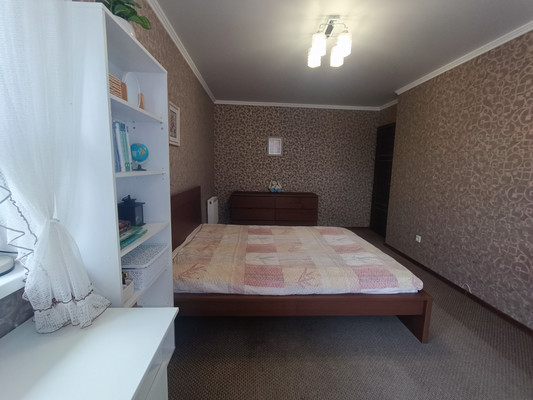 Продам трехкомнатную (3-комн.) квартиру, Византийская ул, 9, Краснодар г