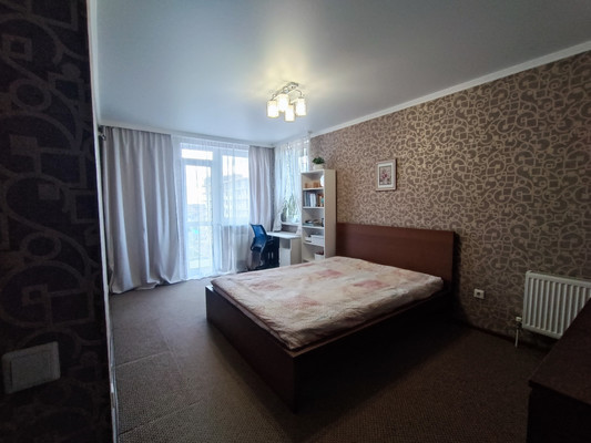 Продам трехкомнатную (3-комн.) квартиру, Византийская ул, 9, Краснодар г