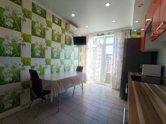 Продам трехкомнатную (3-комн.) квартиру, Византийская ул, 9, Краснодар г