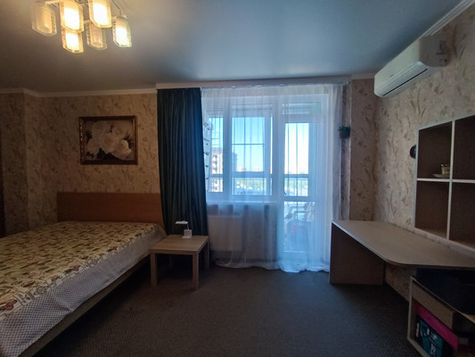 Продам трехкомнатную (3-комн.) квартиру, Византийская ул, 9, Краснодар г