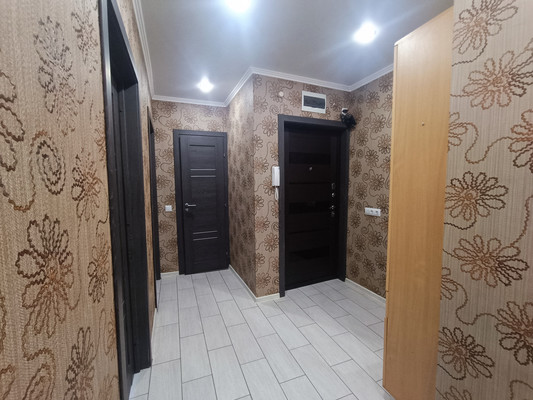 Продам трехкомнатную (3-комн.) квартиру, Византийская ул, 9, Краснодар г