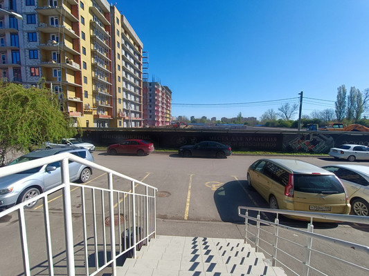 Продам трехкомнатную (3-комн.) квартиру, Византийская ул, 9, Краснодар г