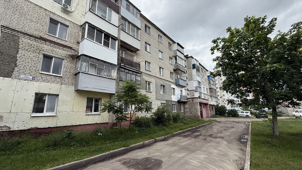 Продам двухкомнатную (2-комн.) квартиру, Тельмана ул, 90, Брянск г
