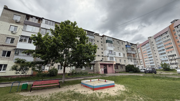 Продам двухкомнатную (2-комн.) квартиру, Тельмана ул, 90, Брянск г