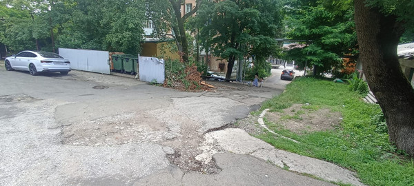 Продам трехкомнатную (3-комн.) квартиру, Воровского ул, 4, Туапсе г
