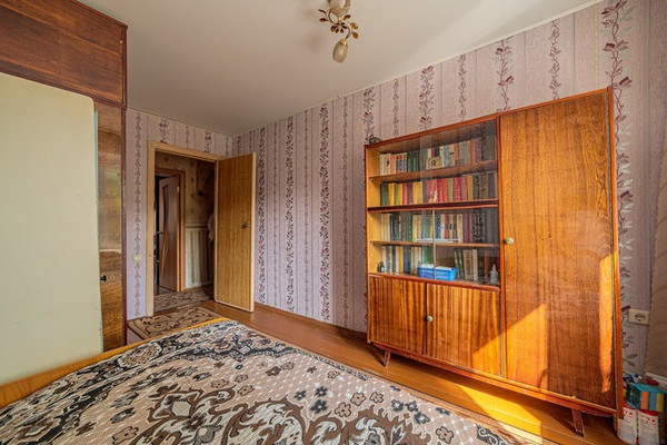 Продам трехкомнатную (3-комн.) квартиру, Циолковского ул, 16, Пенза г