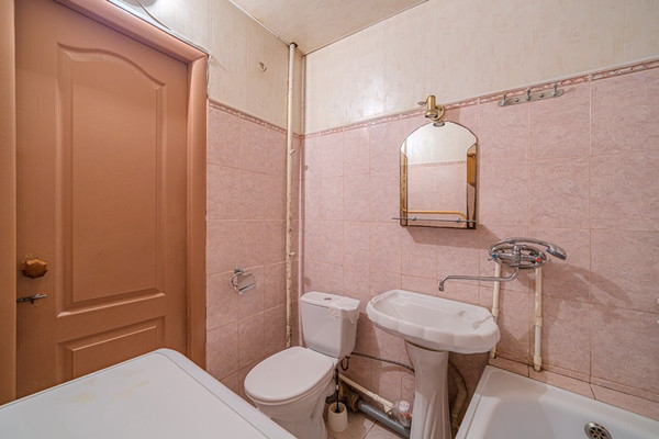 Продам трехкомнатную (3-комн.) квартиру, Циолковского ул, 16, Пенза г