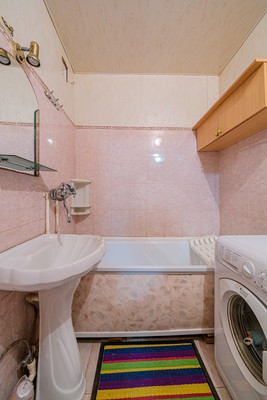 Продам трехкомнатную (3-комн.) квартиру, Циолковского ул, 16, Пенза г