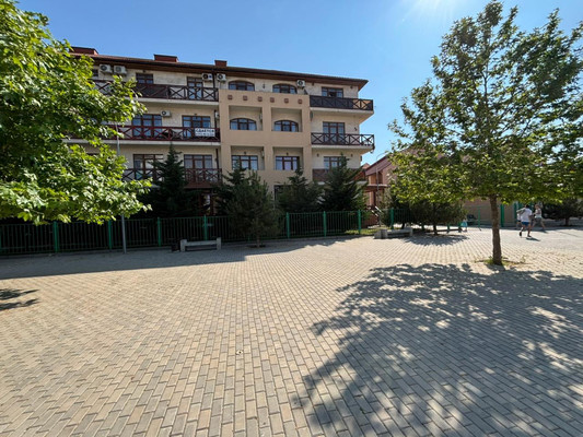 Продам двухкомнатную (2-комн.) квартиру, Сигнальная ул, 2кб, Черноморское пгт