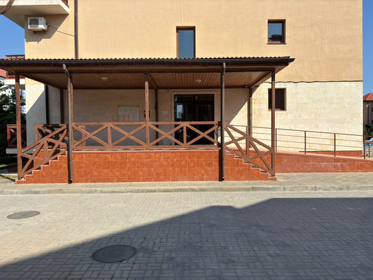 Продам двухкомнатную (2-комн.) квартиру, Сигнальная ул, 2кб, Черноморское пгт