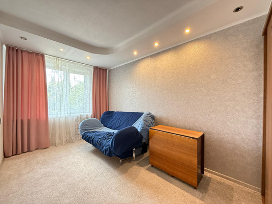 Продам трехкомнатную (3-комн.) квартиру, Ашурова ул, 28кб, Нальчик г