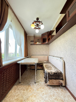 Продам трехкомнатную (3-комн.) квартиру, Ашурова ул, 28кб, Нальчик г